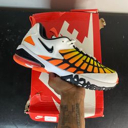 Nike Air Max 120 “Hyper Orange” Size 10.5