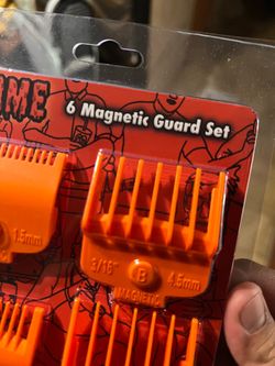 Clipper guards, magnetic