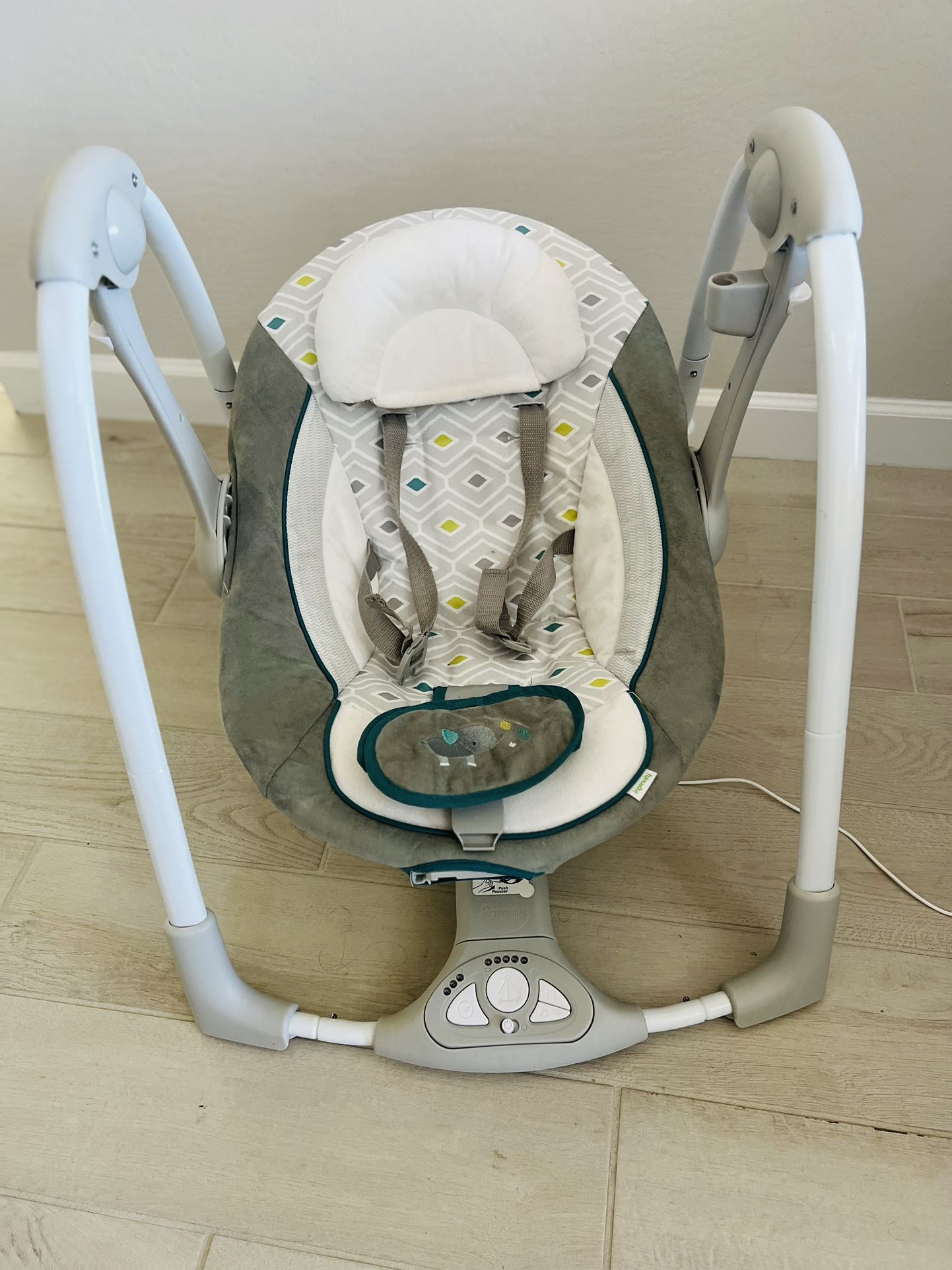 Ingenuity Convert Me 2-in-1 Portable Vibrating Baby Swing Nash, Infant, Gray