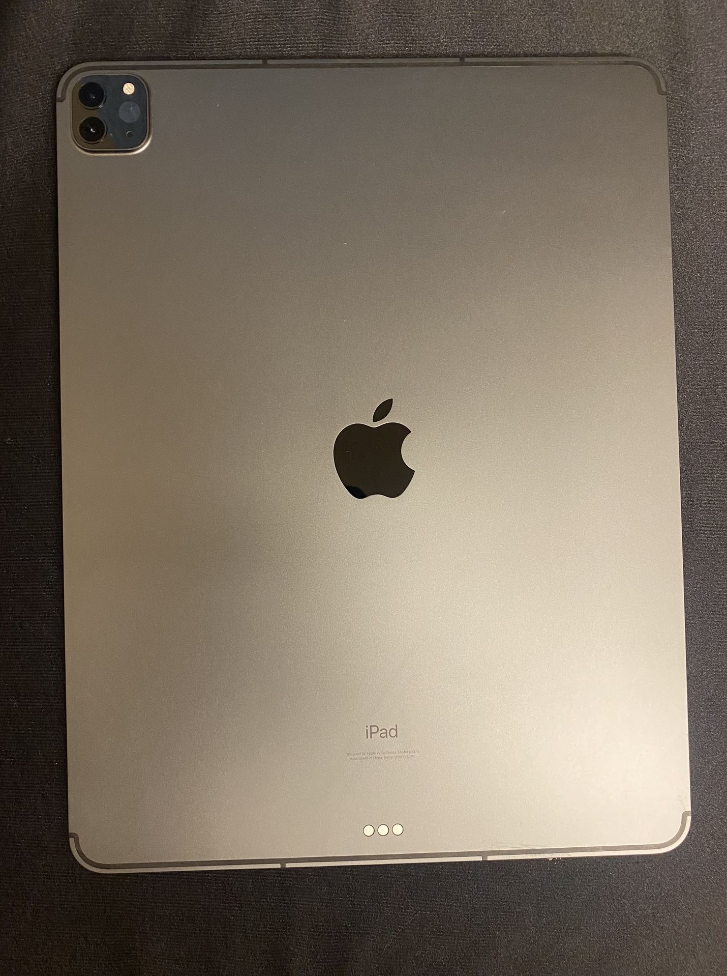 $650  Apple iPad Pro 12.9 5th Gen 2021 WiFi + Cellular 256GB