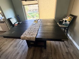 Dining Table Set W/ Cushioned Chairs 