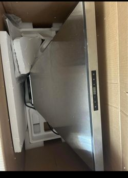 Hood vent 33” New Open Box