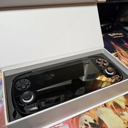 Retroid Pocket 5 with Dual Screen Attachment