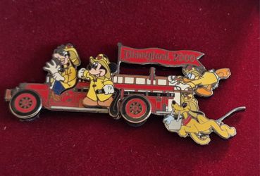 Fire Truck Mickey Goofy Pluto Disneyland vintage 2000