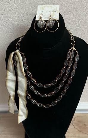 New Bohemian Necklace And Earrings Set Just $5