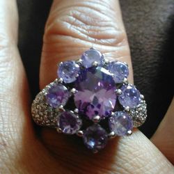 Stunning Flowers Design Ladies Amethyst 🟣 Gem's Ring, size 9🌺