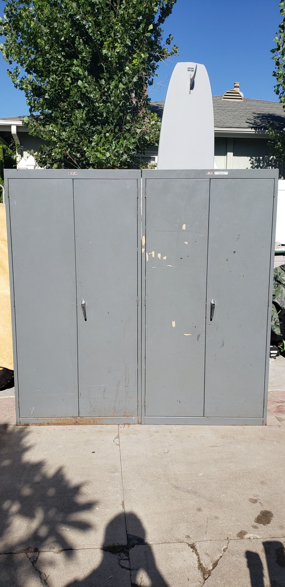 Metal storage cabinet