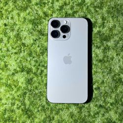 iPhone 16 Pro Max | 256GB | Natural Titanium | Factory Unlocked