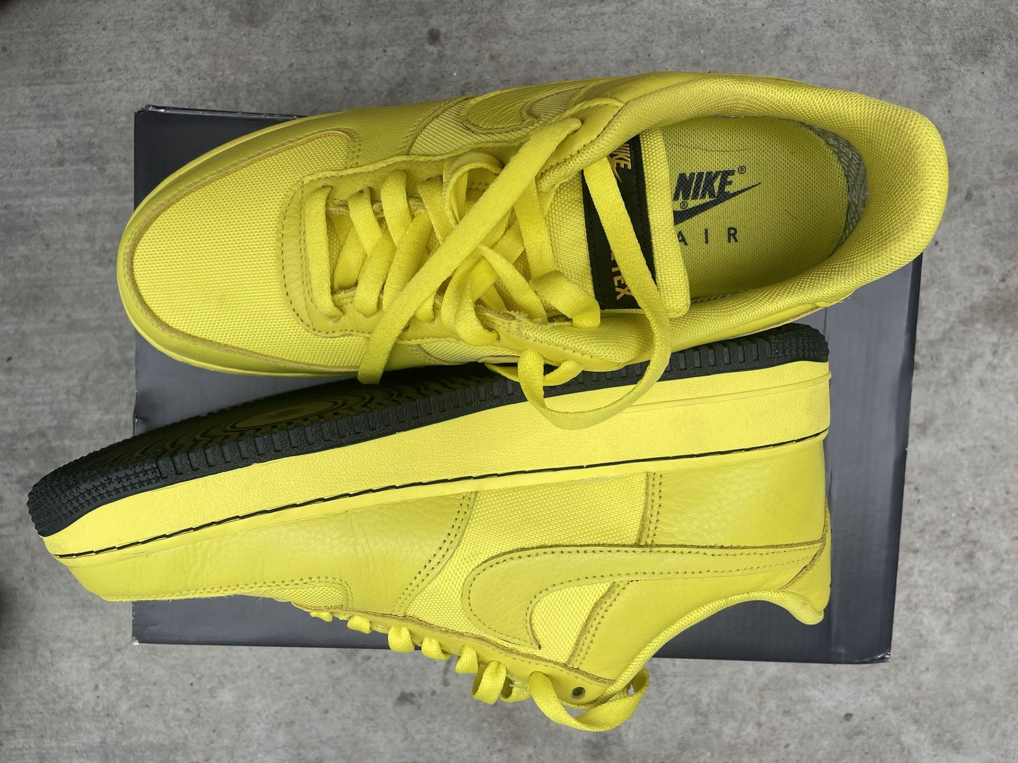 Nike Air Force 1 Low Gore-Tex Dynamic Yellow