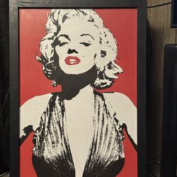 Marilyn Monroe Picture With Black Frame