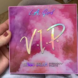 Beautiful Large Pallete 