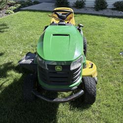 John Deere S100 Tractor W/haul Cart 48in. Deck