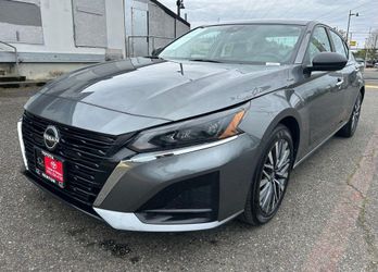 2025 Nissan Altima