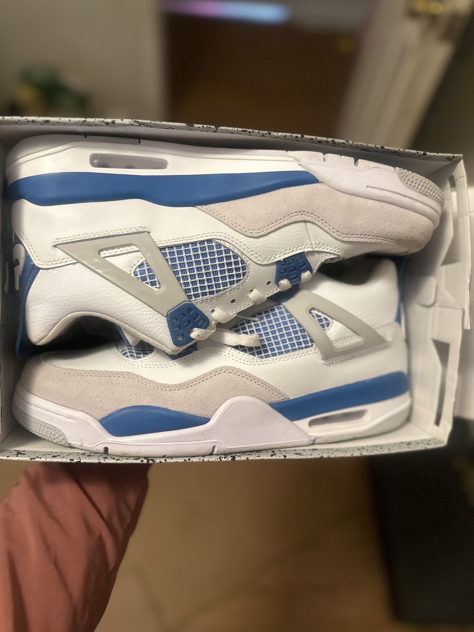 Air Jordan 4 Retro