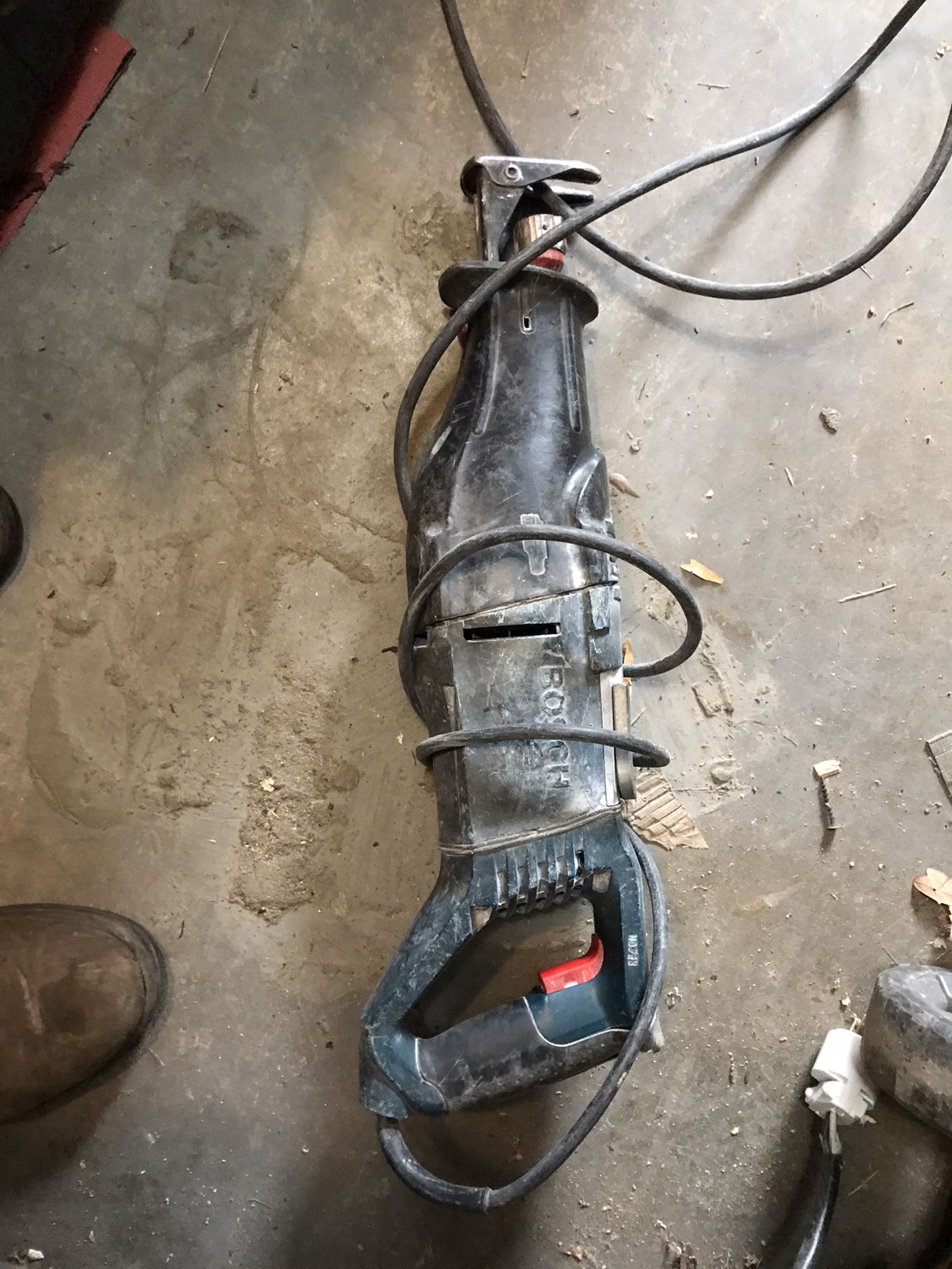 Bosch saw zall with box