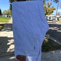 White levi 501 w34 L32