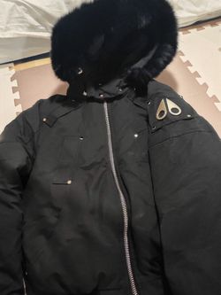 Moose knuckles black boomer down jacket men size S like new