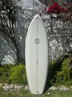 5’10 NEW/UNUSED Campbell Brothers Bumblebee Bonzer Surfboard