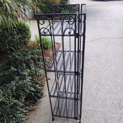 Metal stand with 4 shelves