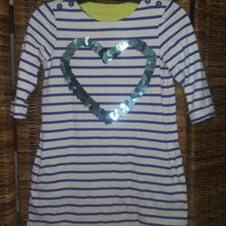 Crazy 8 Girl's Size 10/12 White Blue Stripe Dress Sequin Heart Pockets

Excellent Condition!!

**Bundle and save with combined shipping**

