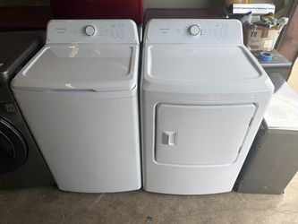 Frigidaire Washer and Dryer Set