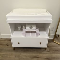 Delta Children’s Changing Table