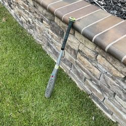 Louisville Slugger USA Bat 31in -10