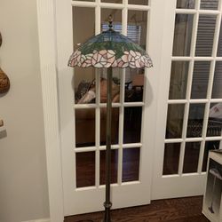 Tiffany Floor Lamp (Reproduction) “PRICE REDUCED”