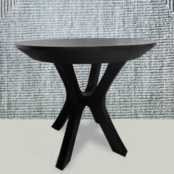 Table, Wood.  Black. Perfect  Save Iver $500