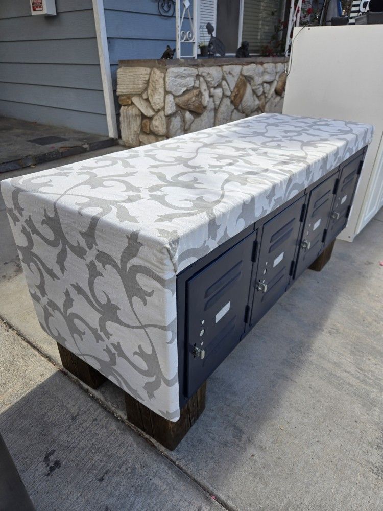 Retro Locker Bench (1 Of 1)