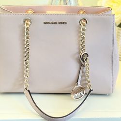 Michael Kors Woman’s Purse