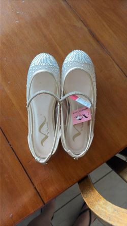 Kids girl shoes.