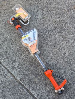 Black+Decker Pivoting Rapid Roller For Painting. No paint tray needed. You can paint inside or outside super fast