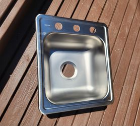 New Elkay Stainless Steel Drop-In Kitchen/Bar Sink – 3 Hole