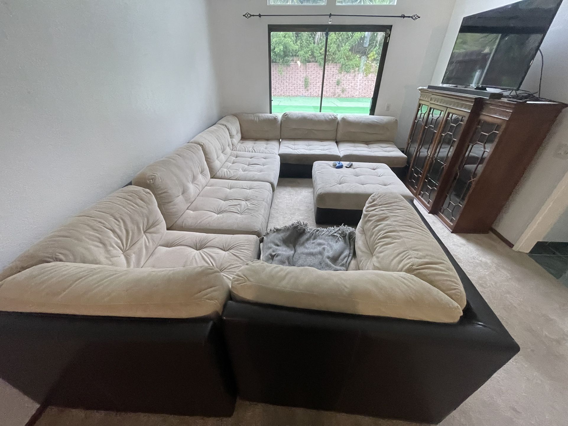 Ashley Big Comfy 7-piece Sectional Couch Set