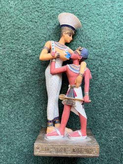 Egyptian ISIS Goddess Breast feeding God Horus