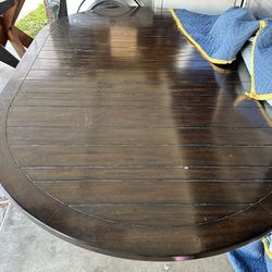 Dark Wood Oval Dining Table w Turned Legs