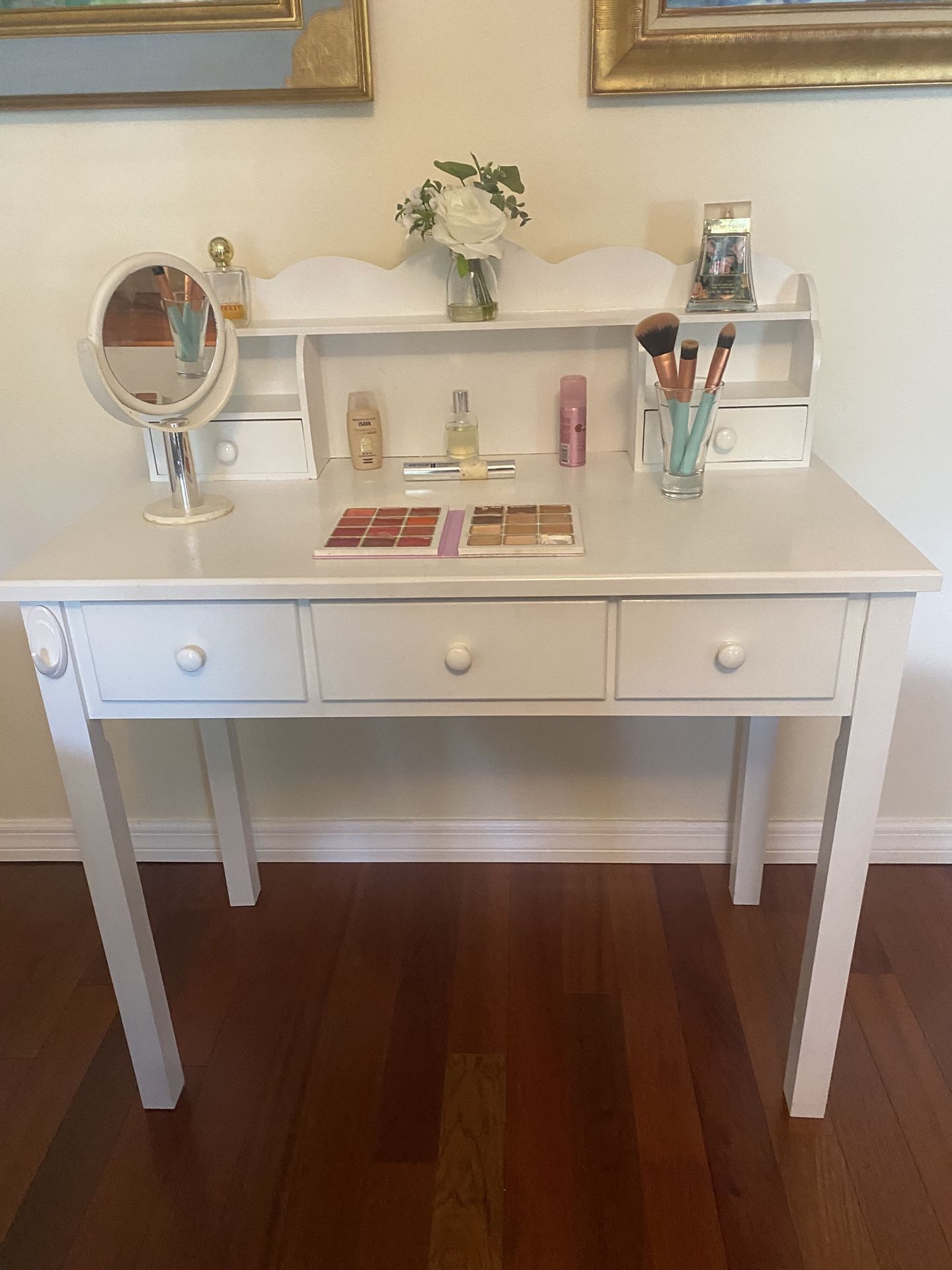 Desk / Vanity