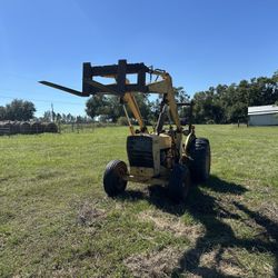 Ford Diesel Loader Tractor 