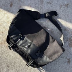 Chrome Industries 24L Messenger Bag