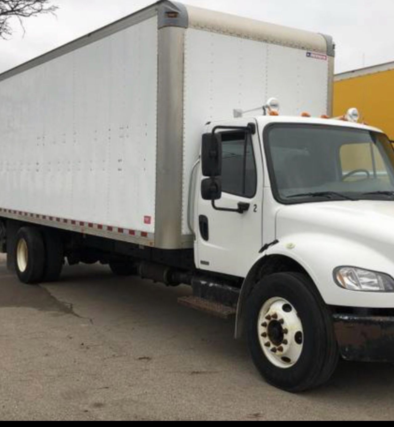 2011 Freightliner M2