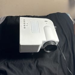 Mini Projector 