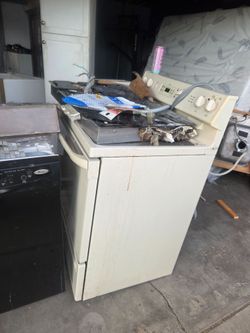 Electric stove and oven