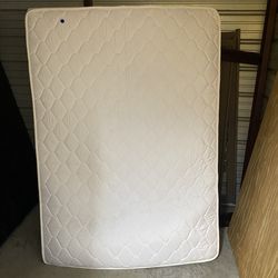 Full size mattress and box spring