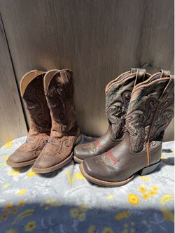 Smoky boots and Roper