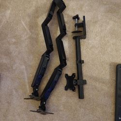 Triple Monitor Mount 