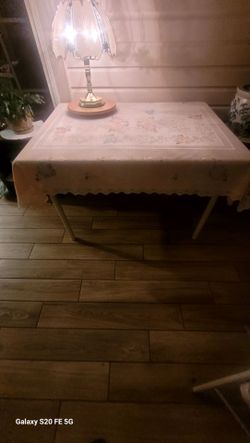 Kitchen table