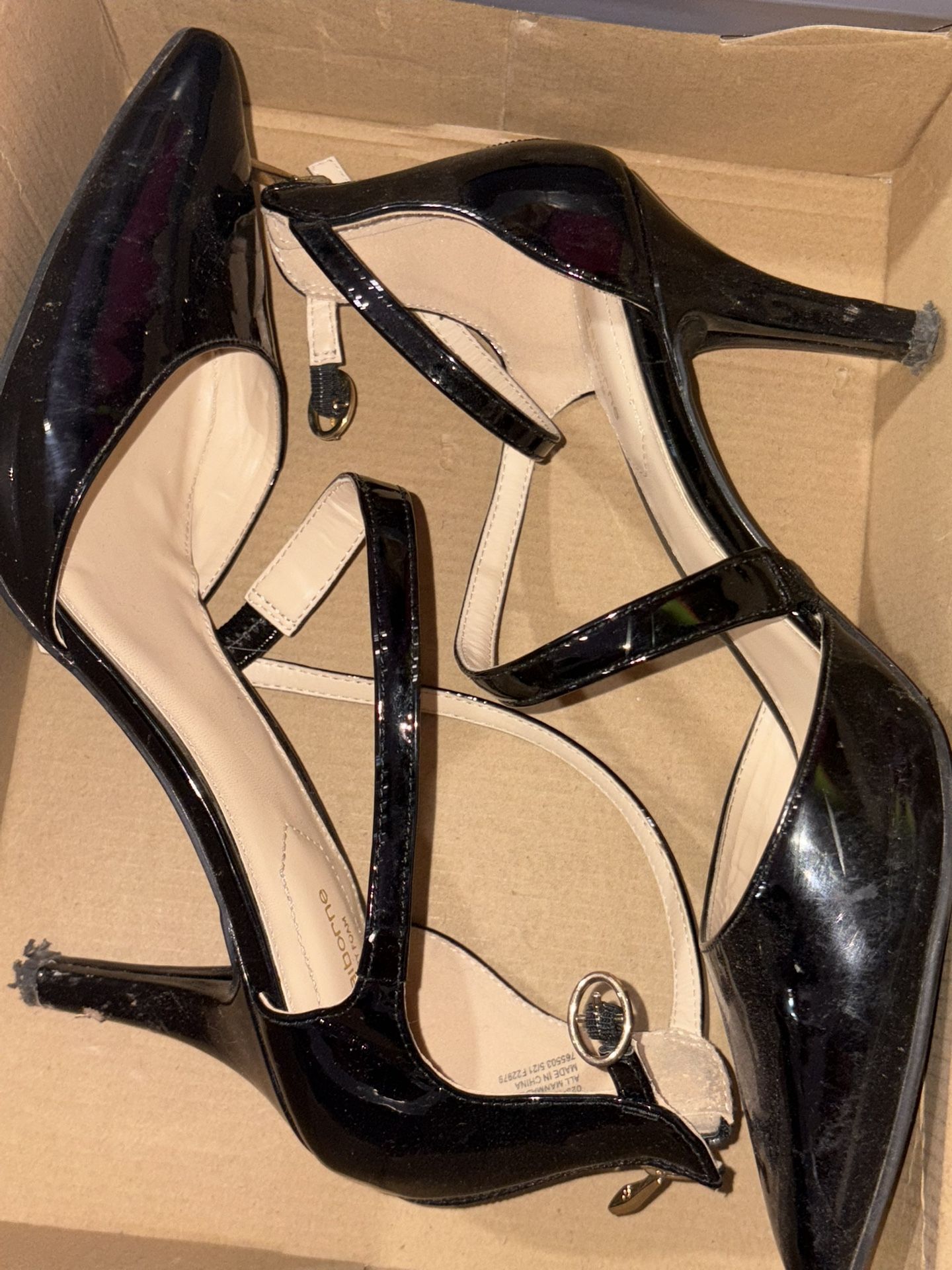 LC Hudson Black Heels