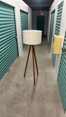 Tripod Floor Lamp with Drum Shade