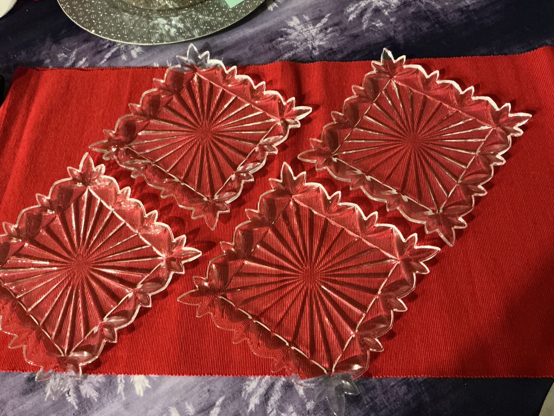 Designer Glass 7 “ X 7”   4 Plates